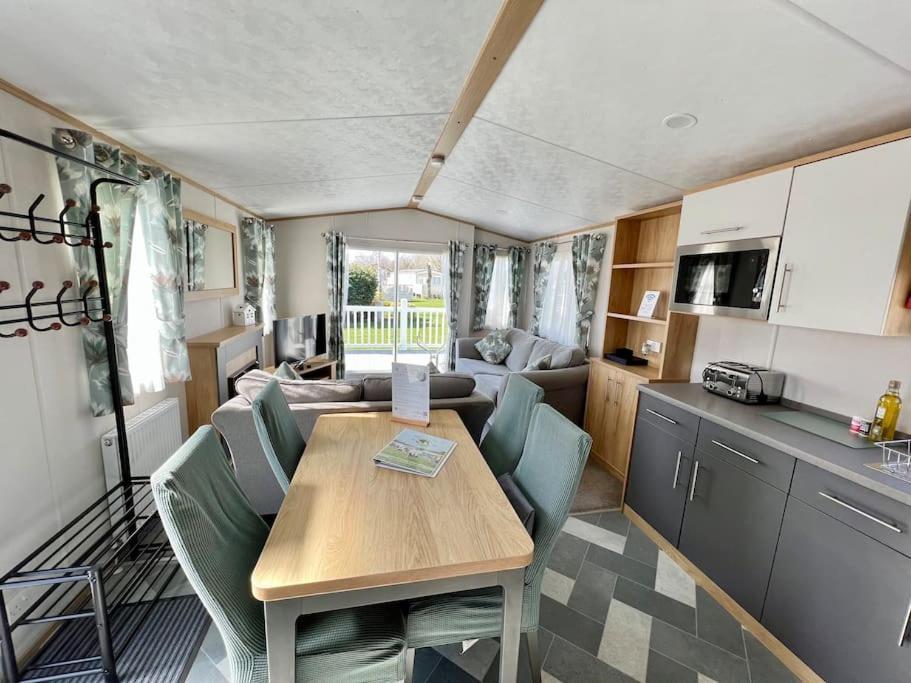 Holiday home Willow